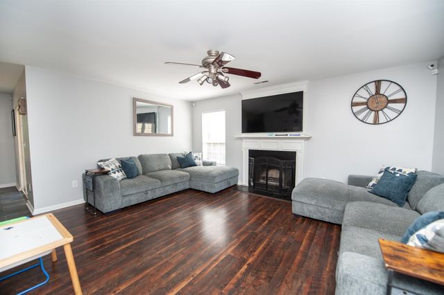 236 Bonnie Woods Drive, Greenville, SC 29605