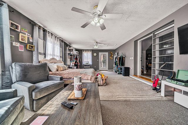 2814 Montvale RD, Roanoke, VA 24015