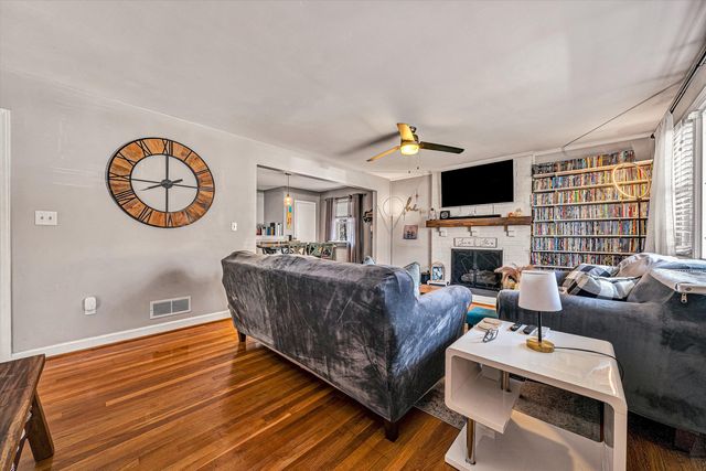 2814 Montvale RD, Roanoke, VA 24015