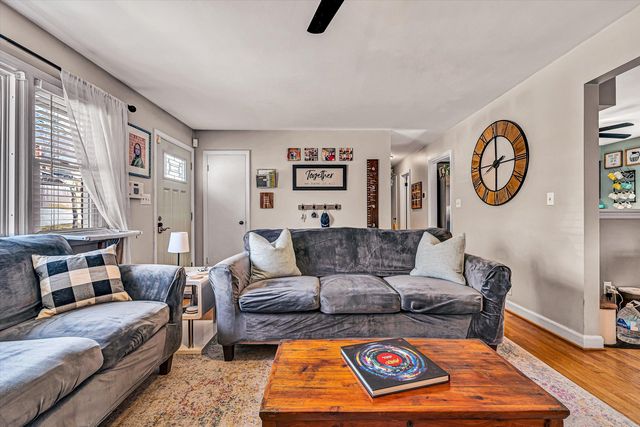 2814 Montvale RD, Roanoke, VA 24015