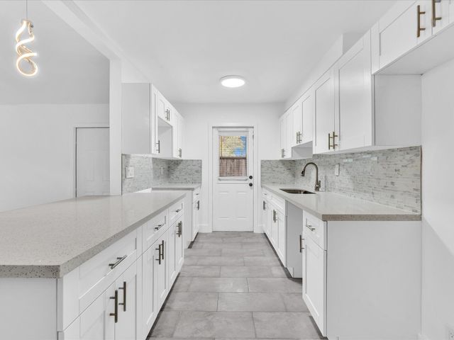 7430 Kimberly Boulevard 102d, North Lauderdale, FL 33068