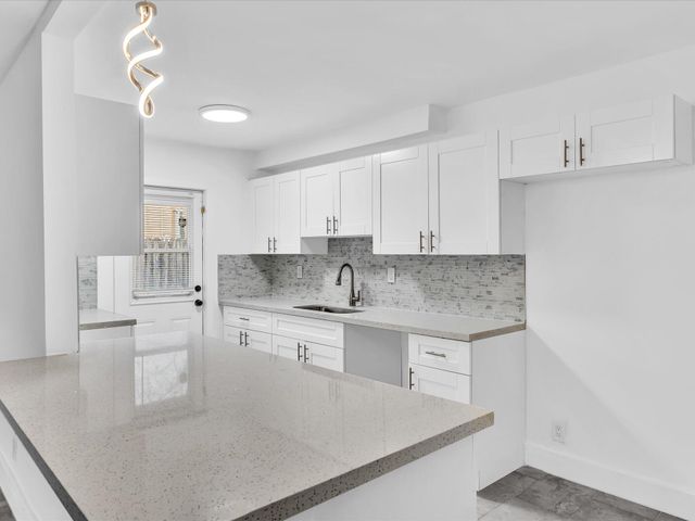 7430 Kimberly Boulevard 102d, North Lauderdale, FL 33068