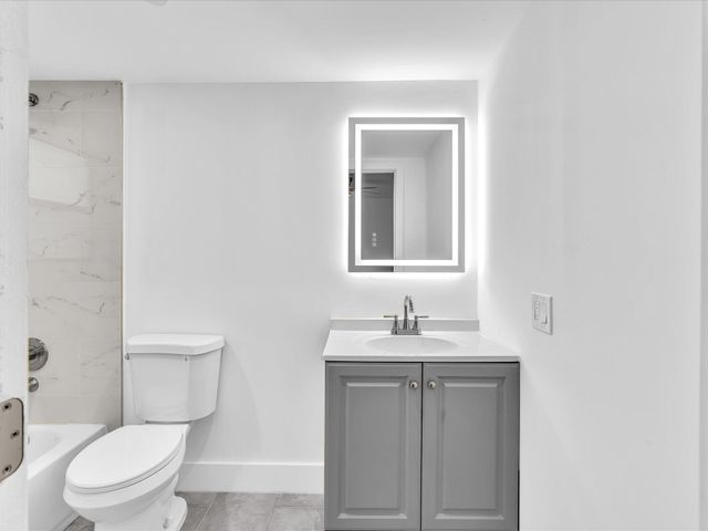 7430 Kimberly Boulevard 102d, North Lauderdale, FL 33068