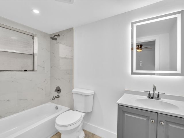 7430 Kimberly Boulevard 102d, North Lauderdale, FL 33068