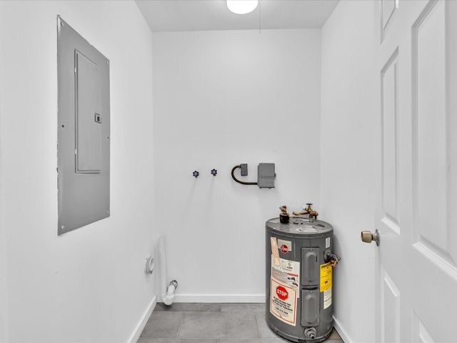 7430 Kimberly Boulevard 102d, North Lauderdale, FL 33068