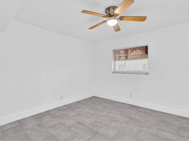 7430 Kimberly Boulevard 102d, North Lauderdale, FL 33068