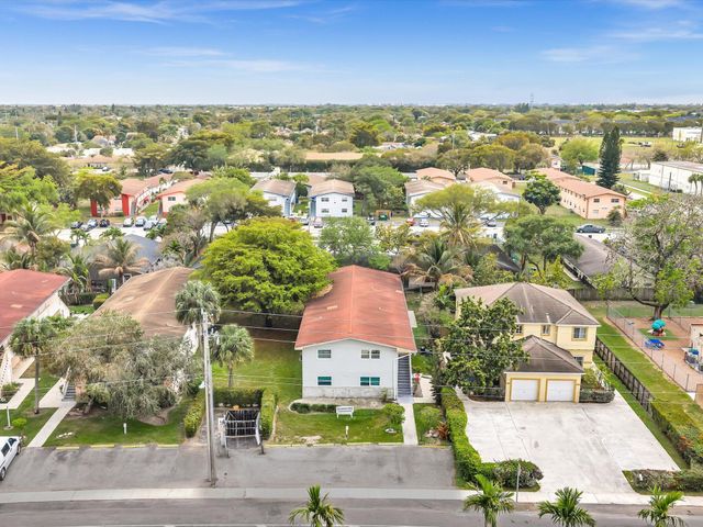 7430 Kimberly Boulevard 102d, North Lauderdale, FL 33068