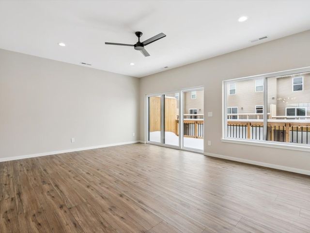 946 Dubs Drive, Iowa City, IA 52246