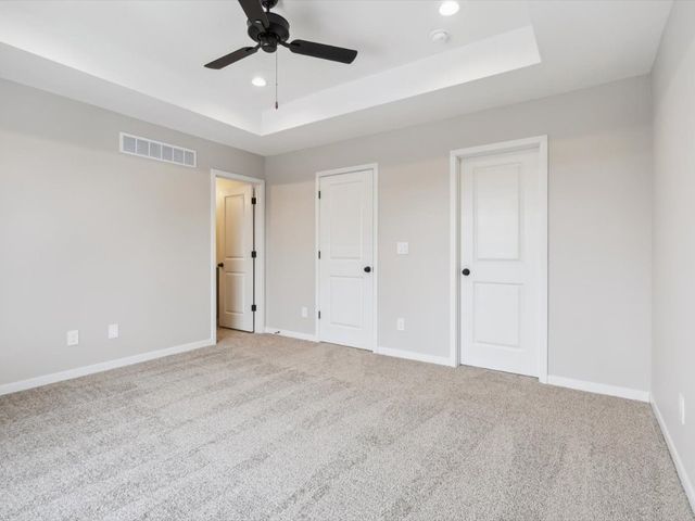 946 Dubs Drive, Iowa City, IA 52246