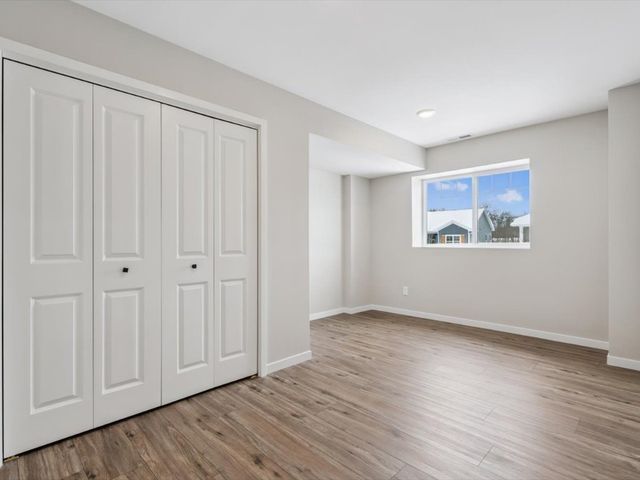 946 Dubs Drive, Iowa City, IA 52246