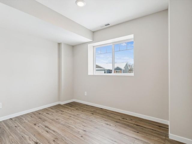 946 Dubs Drive, Iowa City, IA 52246