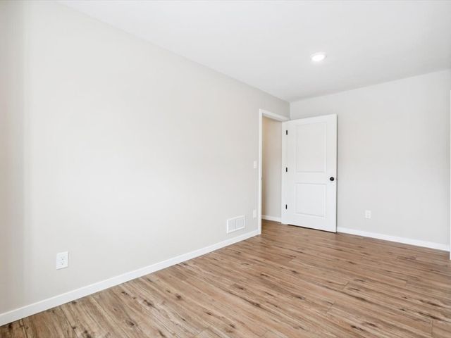 946 Dubs Drive, Iowa City, IA 52246