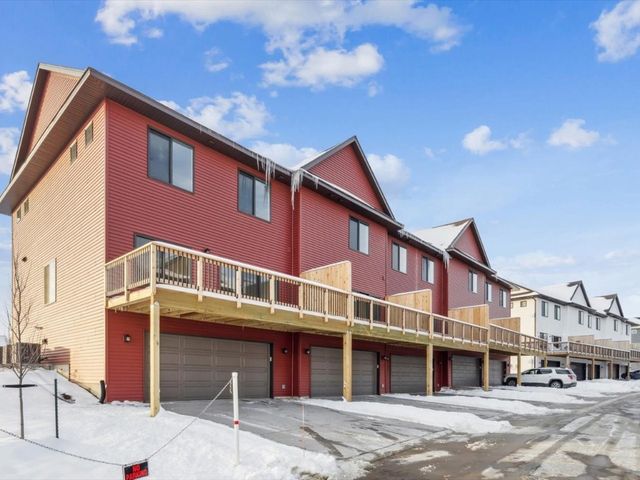 946 Dubs Drive, Iowa City, IA 52246