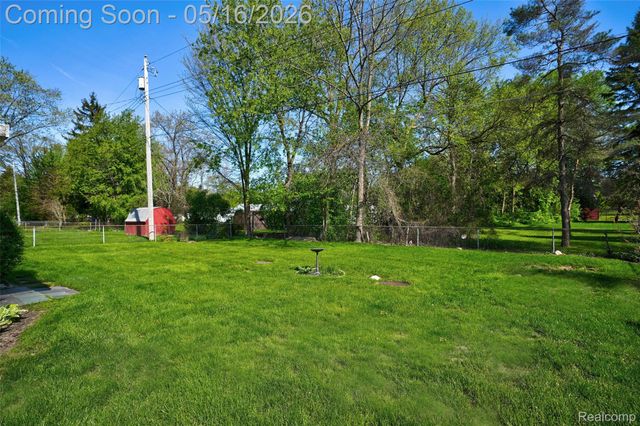 1424 W Judd Road, Flint Charter Township, MI 48507
