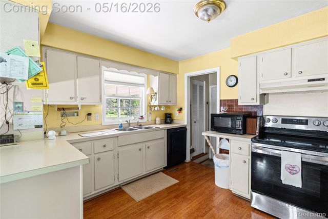 1424 W Judd Road, Flint Charter Township, MI 48507