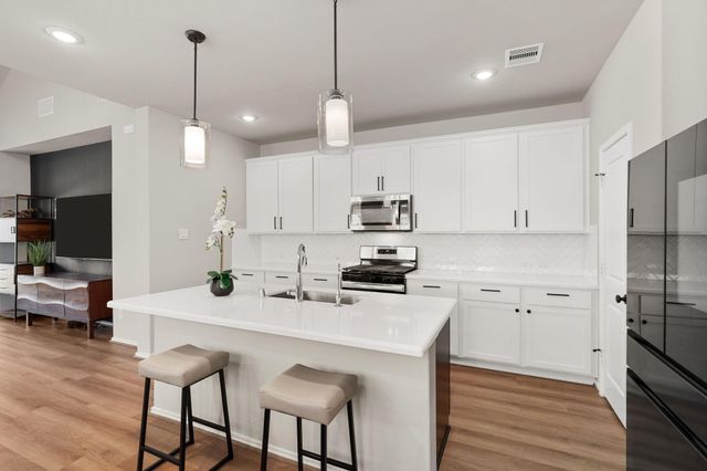 10707 River Walk Drive, Missouri City, TX 77459