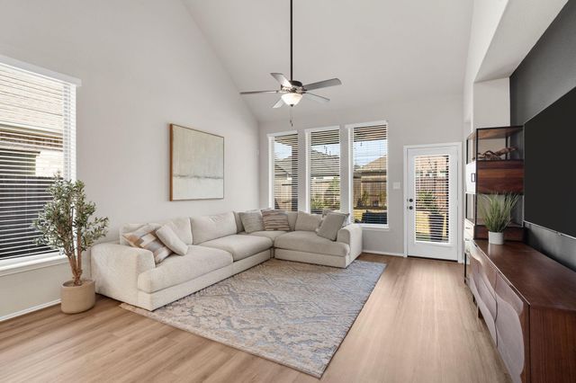 10707 River Walk Drive, Missouri City, TX 77459