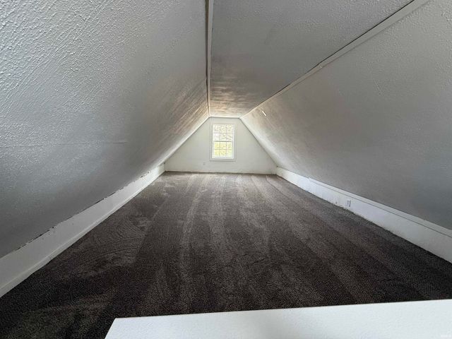 1107 N Lima Road, Kendallville, IN 46755