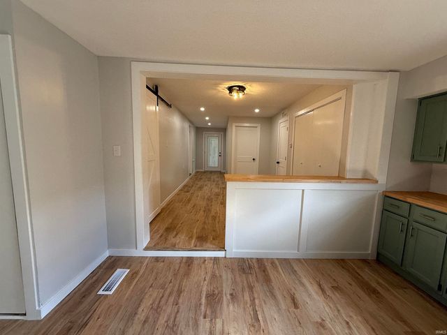 1107 N Lima Road, Kendallville, IN 46755