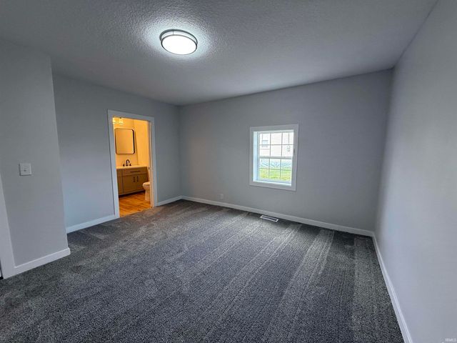 1107 N Lima Road, Kendallville, IN 46755