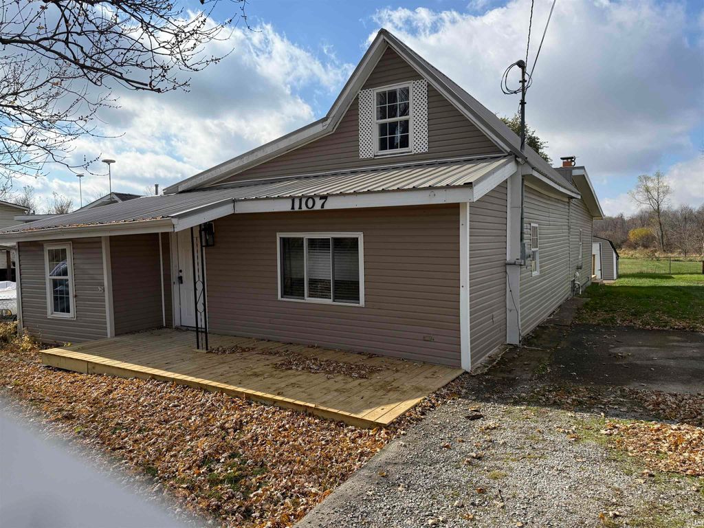 1107 N Lima Road, Kendallville, IN 46755