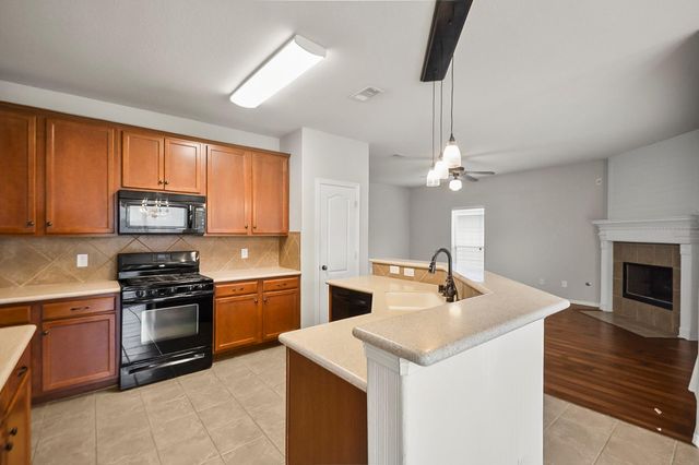 2068 Briar Grove Drive, Conroe, TX 77301