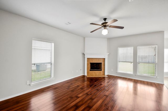 2068 Briar Grove Drive, Conroe, TX 77301