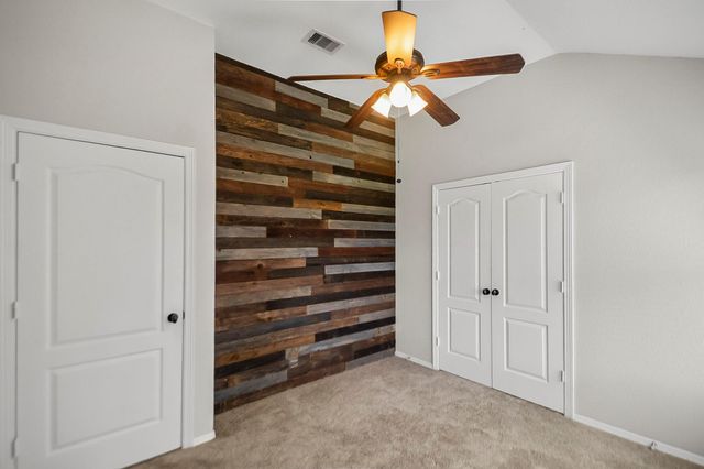 2068 Briar Grove Drive, Conroe, TX 77301