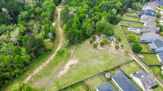 2068 Briar Grove Drive, Conroe, TX 77301