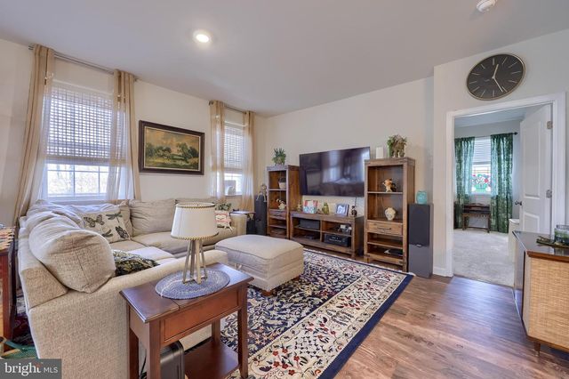 6132 DEBORAH DR, Spring Grove, PA 17362