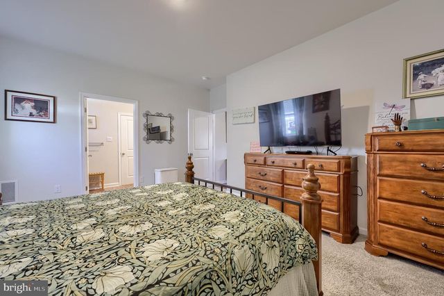 6132 DEBORAH DR, Spring Grove, PA 17362