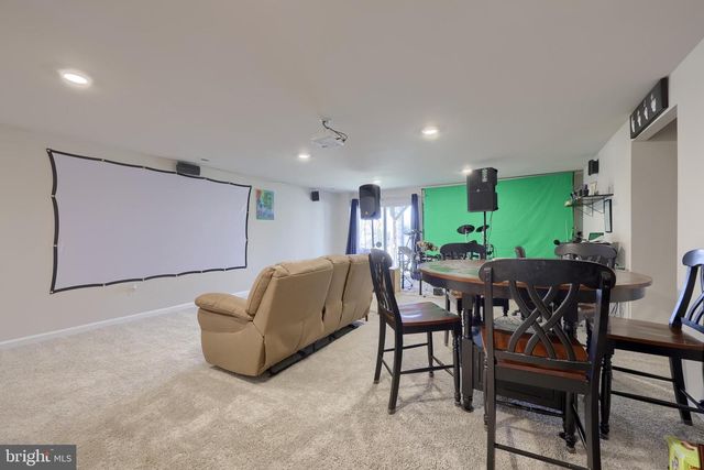 6132 DEBORAH DR, Spring Grove, PA 17362