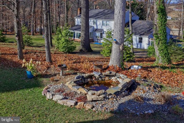 6132 DEBORAH DR, Spring Grove, PA 17362