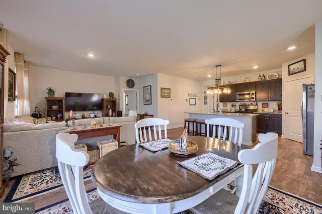 6132 DEBORAH DR, Spring Grove, PA 17362