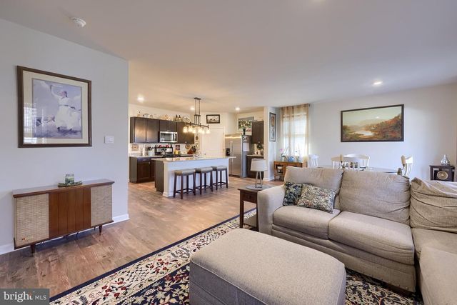 6132 DEBORAH DR, Spring Grove, PA 17362