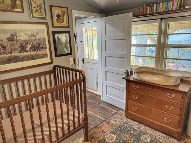 701 W 5th Street, Dickson, TN 37055