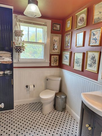 701 W 5th Street, Dickson, TN 37055