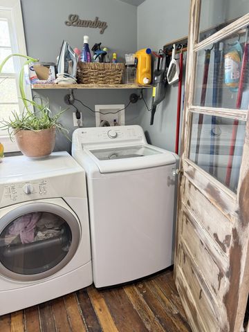 701 W 5th Street, Dickson, TN 37055