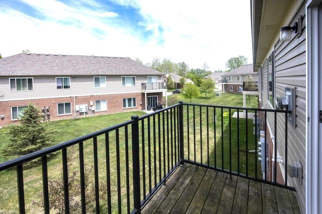 14225 Shadywood Drive, Sterling Heights, MI 48312