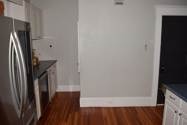 33 Stratford Terrace, Springfield, MA 01108