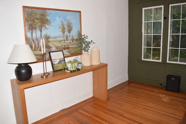 33 Stratford Terrace, Springfield, MA 01108