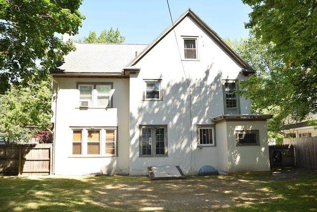 33 Stratford Terrace, Springfield, MA 01108