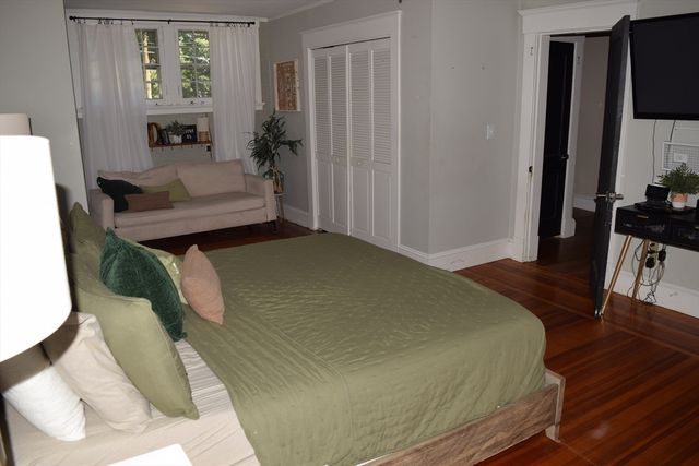 33 Stratford Terrace, Springfield, MA 01108