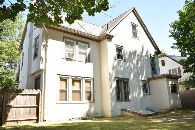 33 Stratford Terrace, Springfield, MA 01108