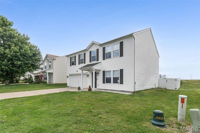 245 River Laurel Drive, Belleville, IL 62220