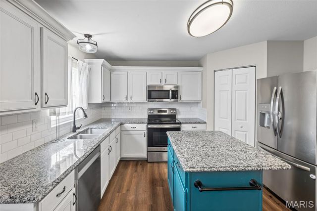 245 River Laurel Drive, Belleville, IL 62220