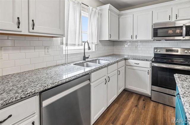 245 River Laurel Drive, Belleville, IL 62220