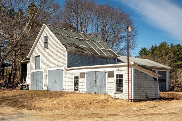 120 Exeter Road, Newfields, NH 03856