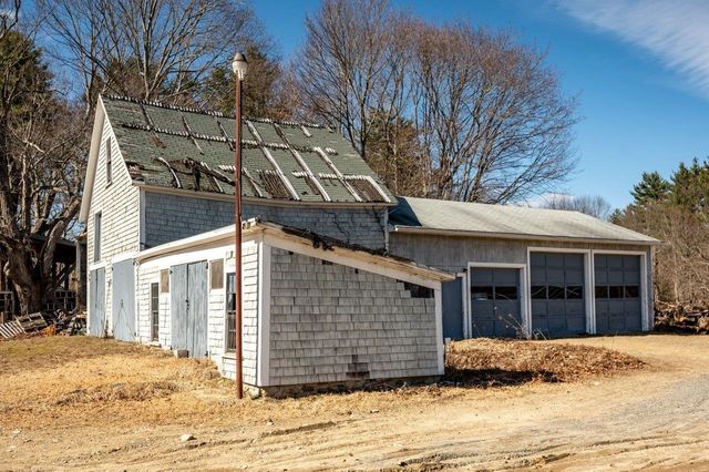 120 Exeter Road, Newfields, NH 03856