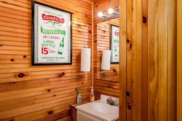 120 Exeter Road, Newfields, NH 03856